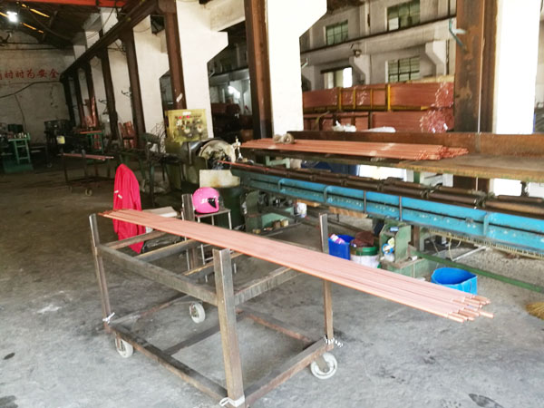 銅管翅片加工、調(diào)直設(shè)備