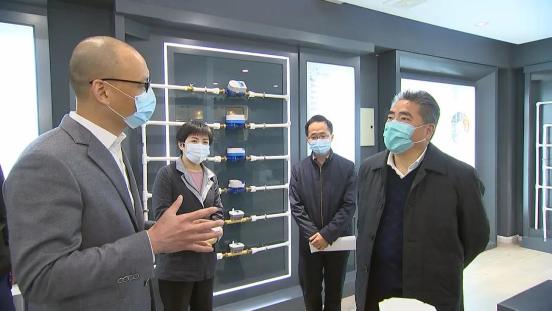 市委書(shū)記、市人大常委會(huì )主任項雪龍到騰越科技調研一季度生產(chǎn)經(jīng)營(yíng)情況 